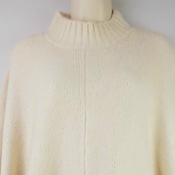 Grade & Gather Women's SZ S/M Poncho Sweater With Fringe Ivory Style 41234 - Picture 3 of 5